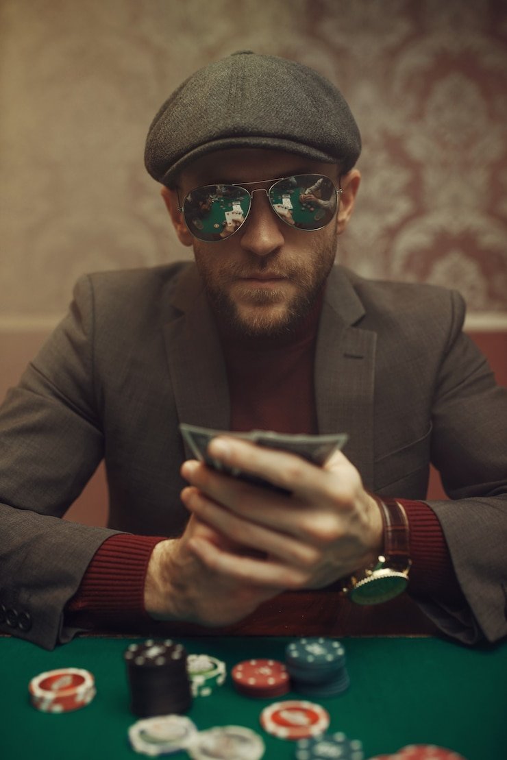 Tangkapan layar aplikasi mobile asiagaming777 menampilkan menu permainan slot dan dealer langsung